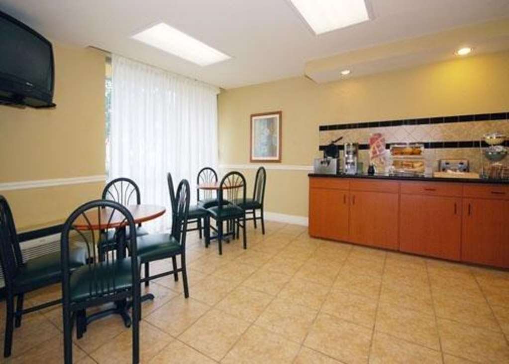 Quality Inn & Suites Nrg Park - Medical Center Houston Restaurant photo